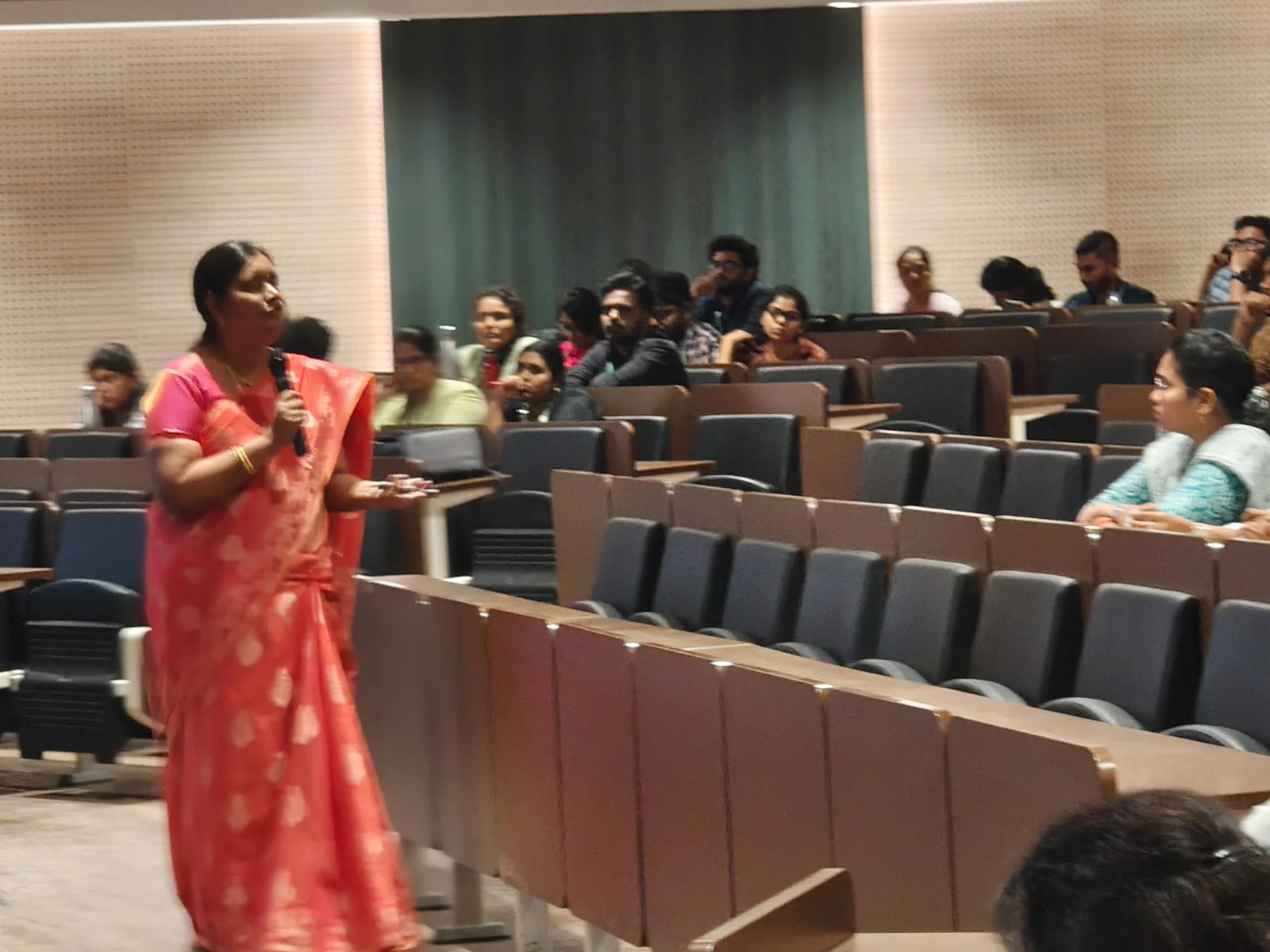 Faculty member addressing postgraduates during a teaching workshop at AVMCH
